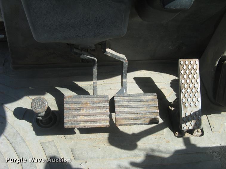 image for item DC2257 2004 Caterpillar 420D backhoe