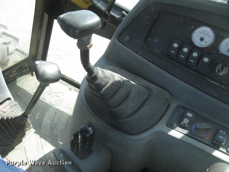 image for item DC2257 2004 Caterpillar 420D backhoe