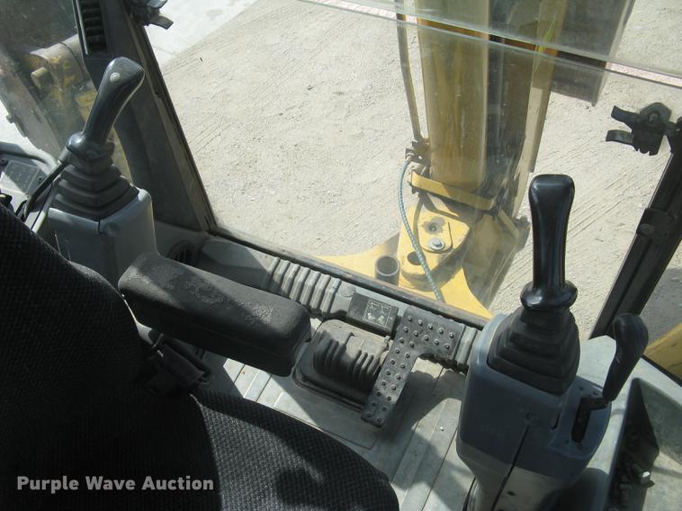 image for item DC2257 2004 Caterpillar 420D backhoe