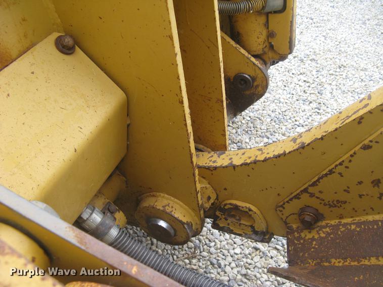 image for item DC2259 2003 Caterpillar 953C track loader