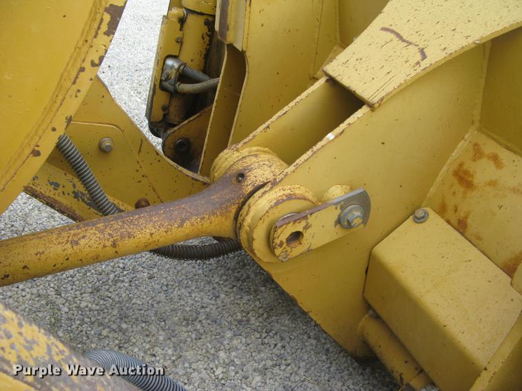 image for item DC2259 2003 Caterpillar 953C track loader