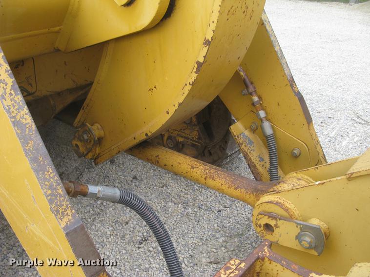 image for item DC2259 2003 Caterpillar 953C track loader