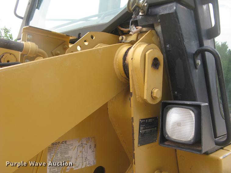image for item DC2259 2003 Caterpillar 953C track loader