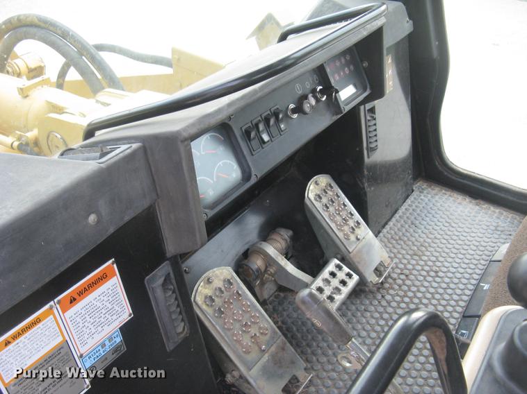 image for item DC2259 2003 Caterpillar 953C track loader