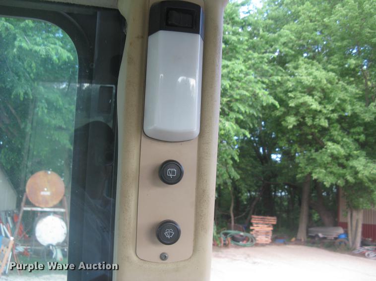 image for item DC2259 2003 Caterpillar 953C track loader