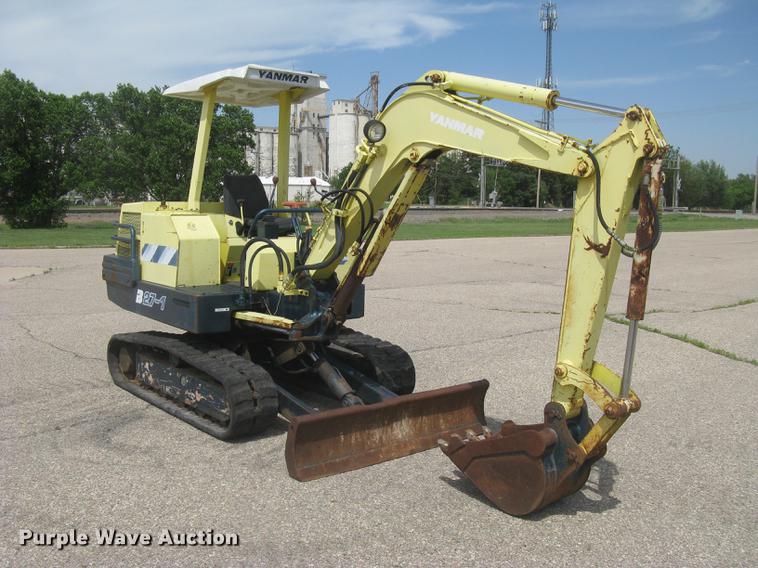 image for item DC2260 Yanmar B27-1 mini excavator