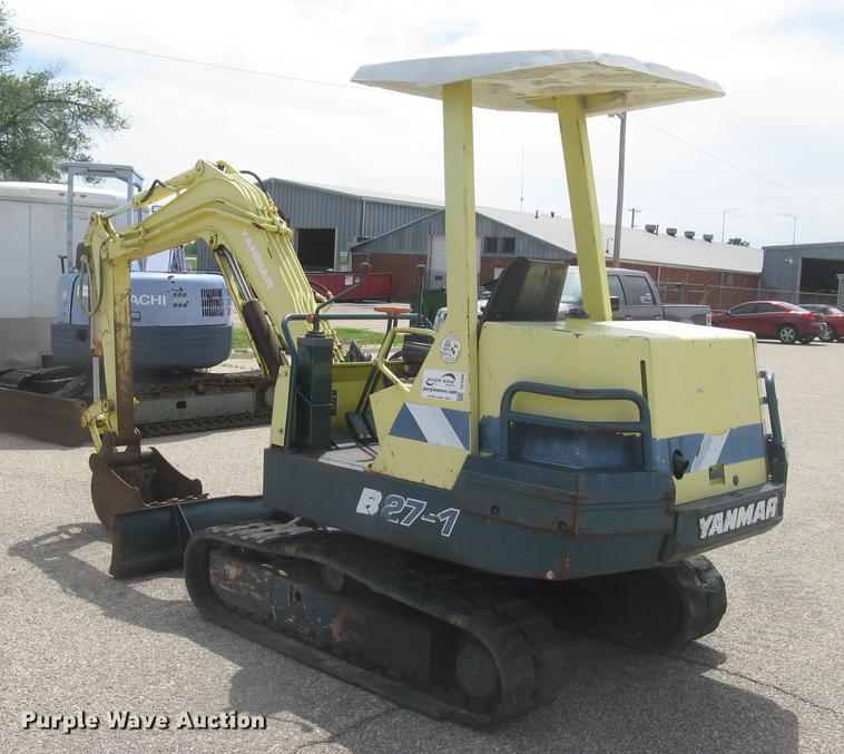 Yanmar B271 mini excavator in Hutchinson, KS Item DC2260 sold
