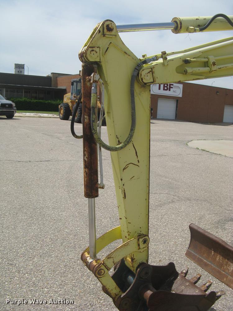 image for item DC2260 Yanmar B27-1 mini excavator