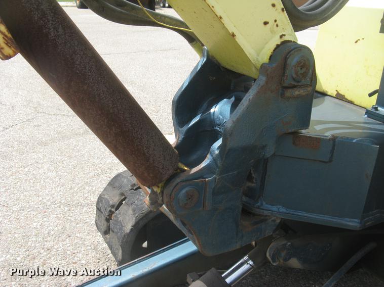 image for item DC2260 Yanmar B27-1 mini excavator