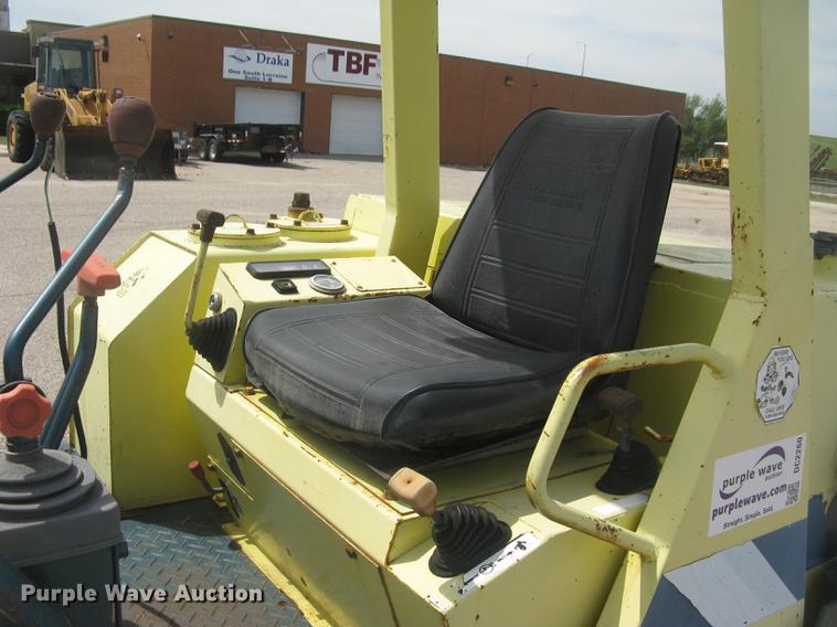 image for item DC2260 Yanmar B27-1 mini excavator