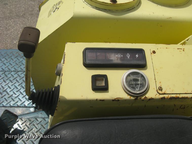 image for item DC2260 Yanmar B27-1 mini excavator