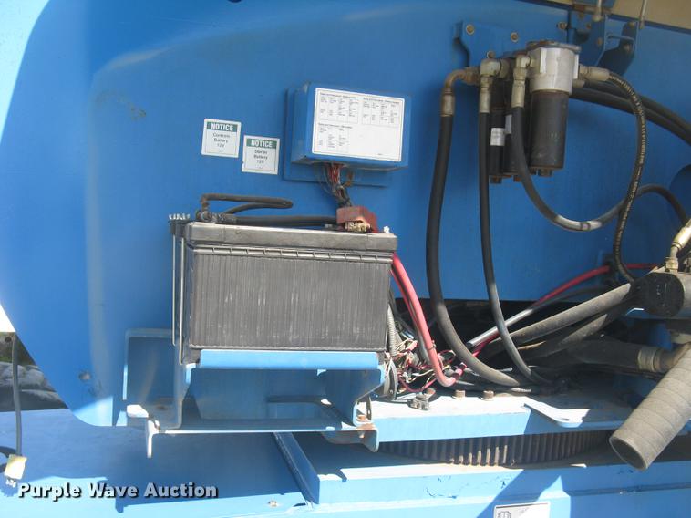 image for item DC2263 2003 Genie Z-80/60 boom lift