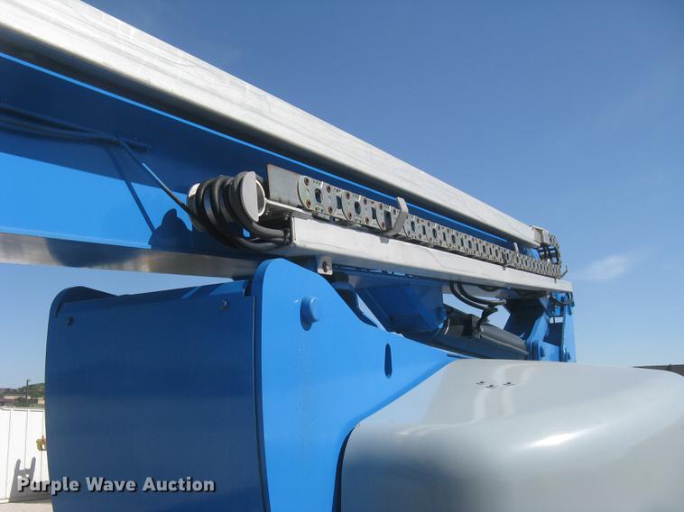 image for item DC2263 2003 Genie Z-80/60 boom lift