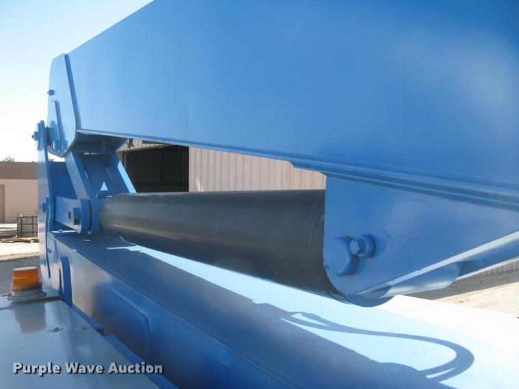 image for item DC2263 2003 Genie Z-80/60 boom lift