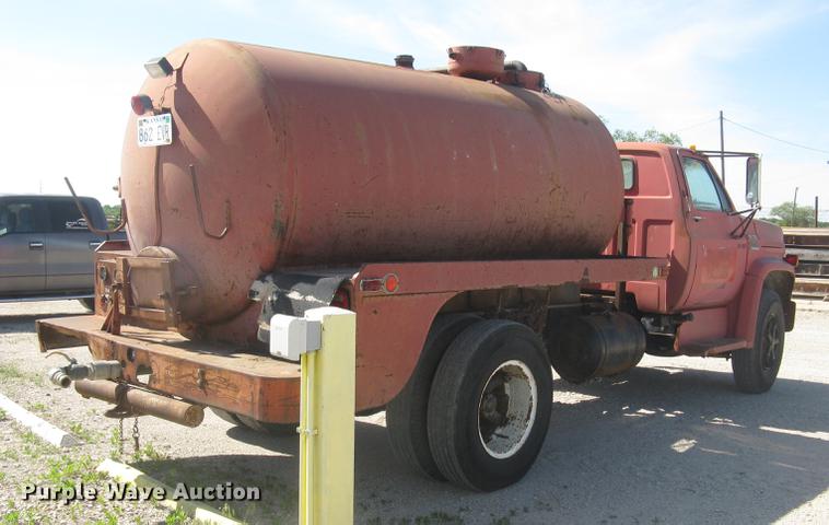 image for item DC2264 1978 GMC Sierra 6500 tank truck