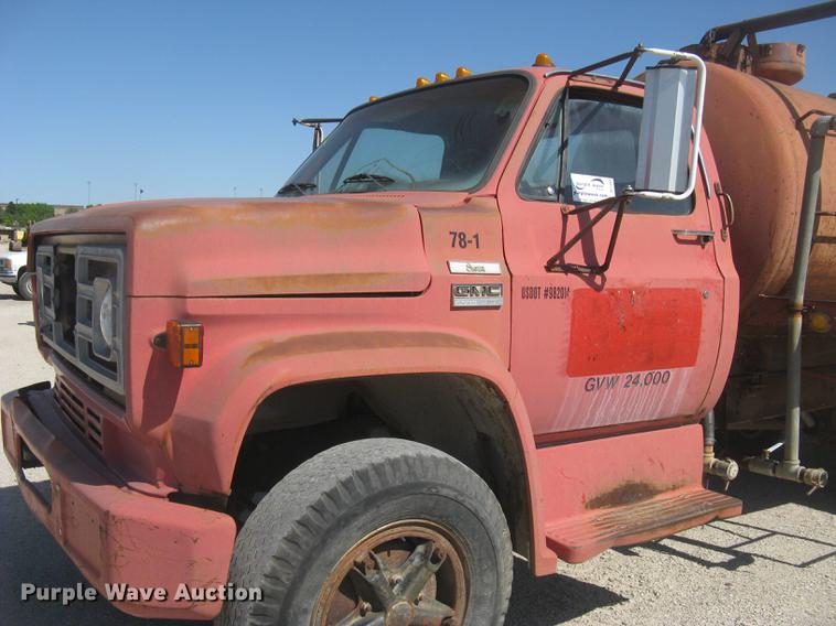 image for item DC2264 1978 GMC Sierra 6500 tank truck