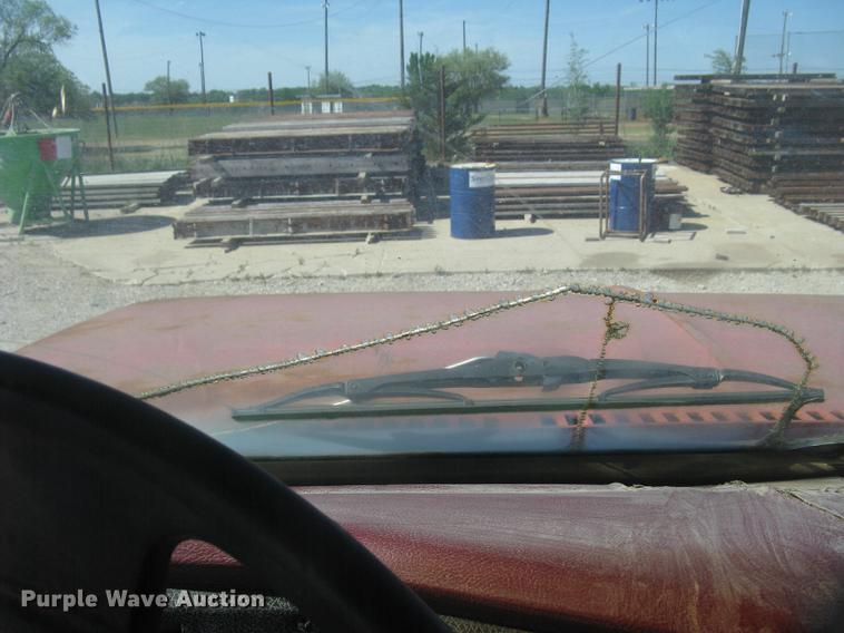 image for item DC2264 1978 GMC Sierra 6500 tank truck