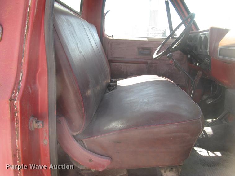 image for item DC2264 1978 GMC Sierra 6500 tank truck