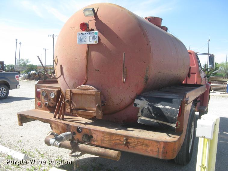 image for item DC2264 1978 GMC Sierra 6500 tank truck
