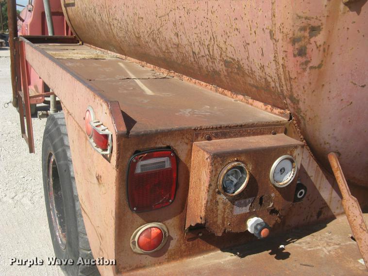 image for item DC2264 1978 GMC Sierra 6500 tank truck