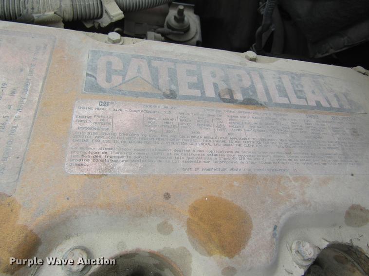 image for item DC4333 2000 Chevrolet C7500 digger derrick truck