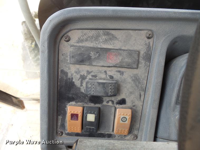 image for item DC4726 1999 Caterpillar 416C backhoe