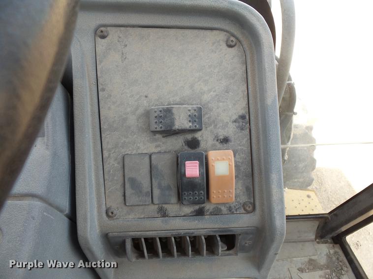 image for item DC4726 1999 Caterpillar 416C backhoe