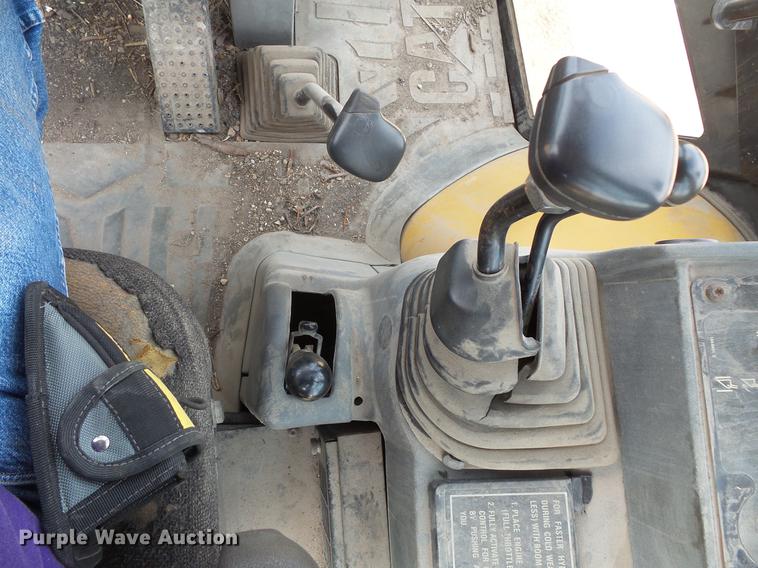 image for item DC4726 1999 Caterpillar 416C backhoe