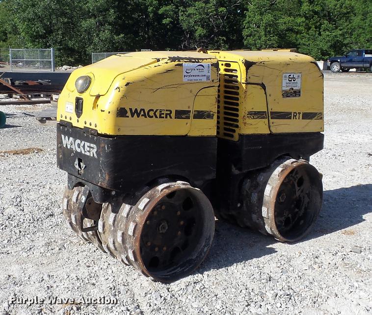 image for item DC7260 2007 Wacker RT vibratory trench compactor