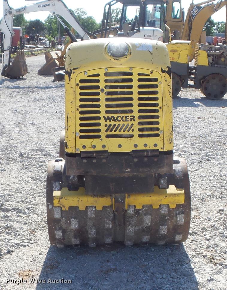 image for item DC7260 2007 Wacker RT vibratory trench compactor