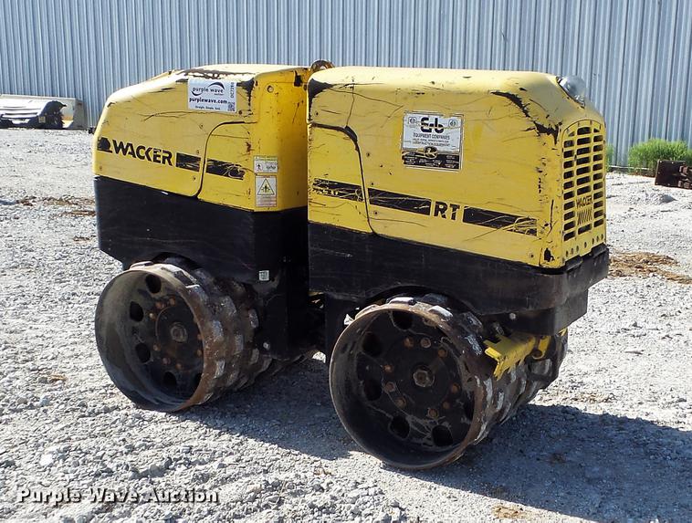 image for item DC7260 2007 Wacker RT vibratory trench compactor