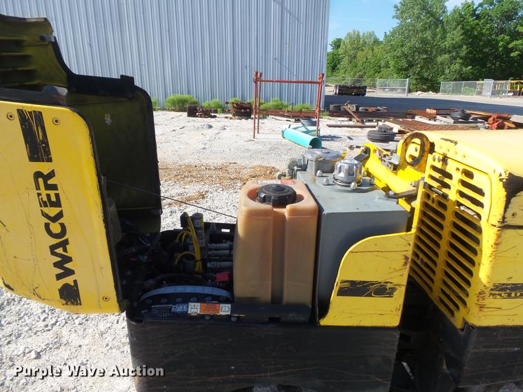 image for item DC7260 2007 Wacker RT vibratory trench compactor