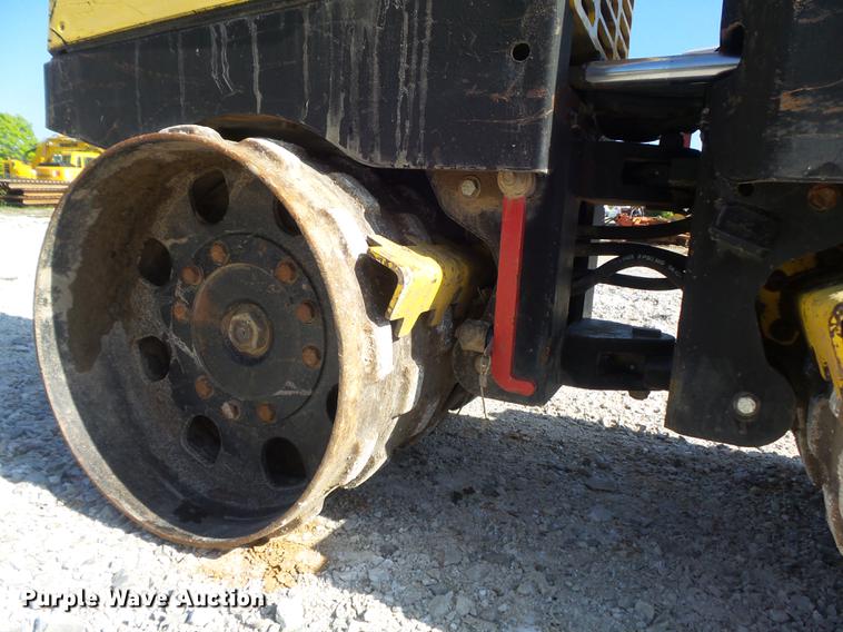 image for item DC7260 2007 Wacker RT vibratory trench compactor