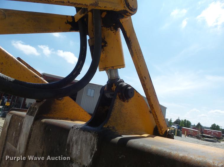 image for item DC7261 1990 John Deere 710C backhoe