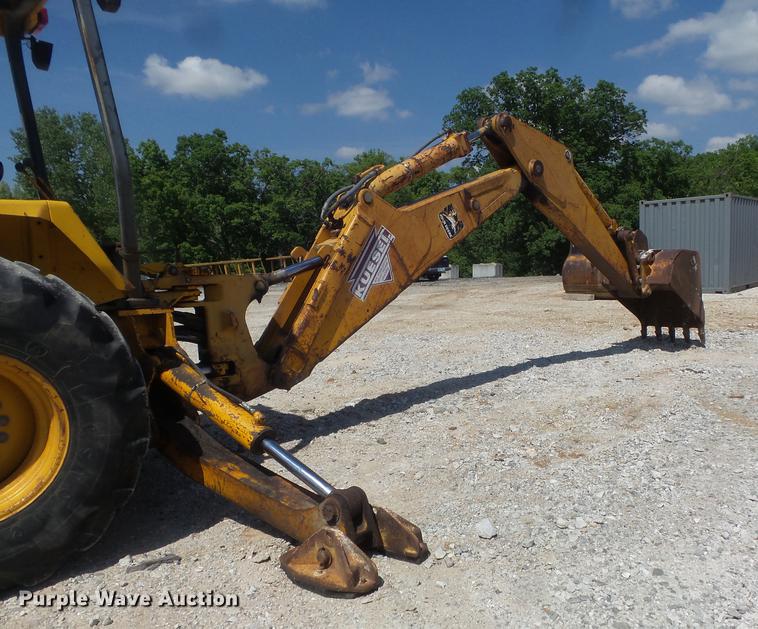 image for item DC7261 1990 John Deere 710C backhoe