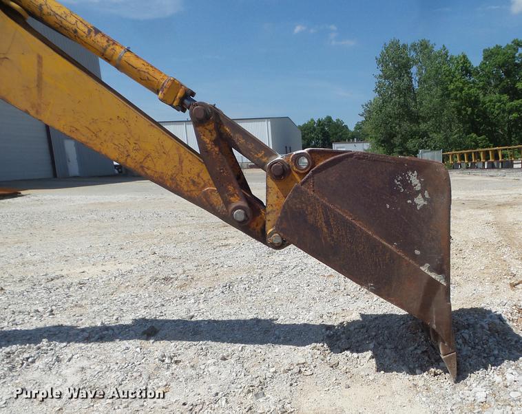 image for item DC7261 1990 John Deere 710C backhoe