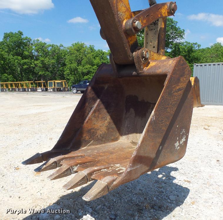 image for item DC7261 1990 John Deere 710C backhoe