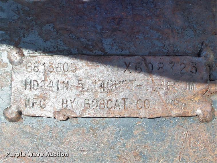 image for item DC7263 2006 Bobcat 341G min excavator