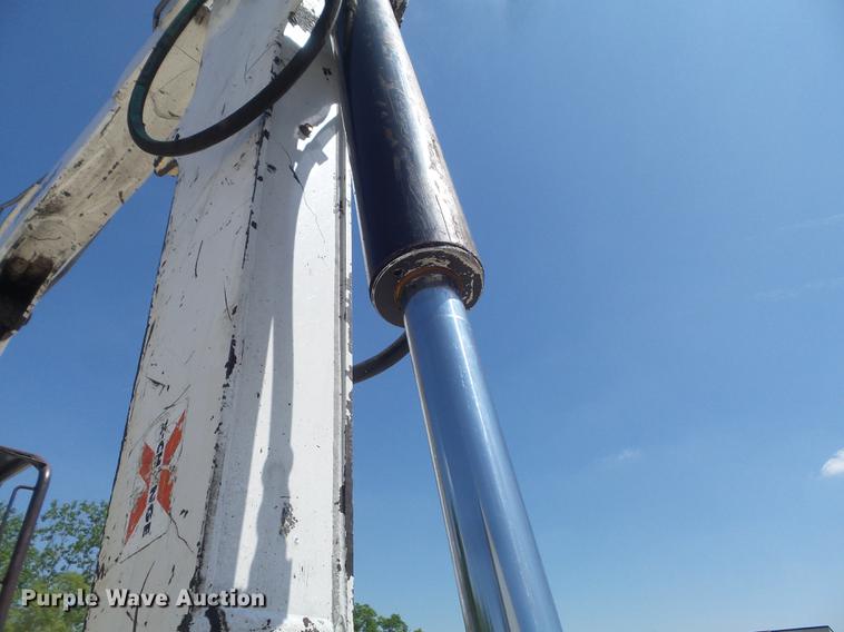 image for item DC7263 2006 Bobcat 341G min excavator