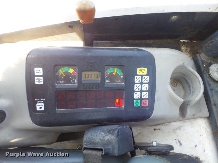 image for item DC7263 2006 Bobcat 341G min excavator