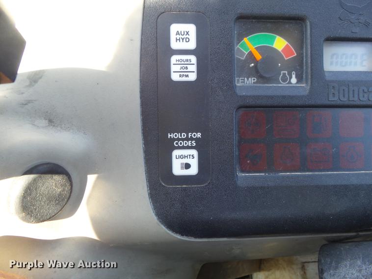 image for item DC7263 2006 Bobcat 341G min excavator