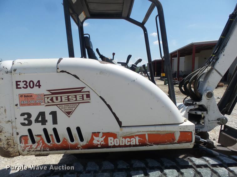 image for item DC7263 2006 Bobcat 341G min excavator