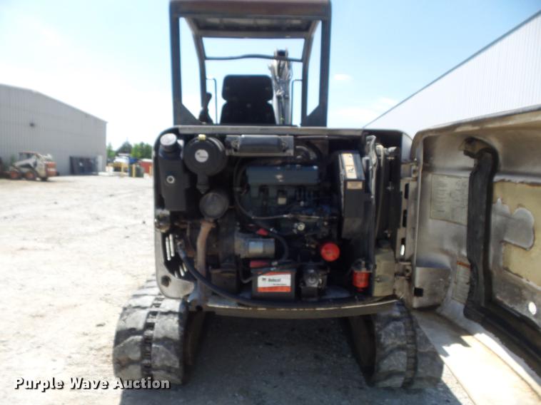 image for item DC7263 2006 Bobcat 341G min excavator