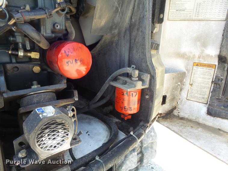 image for item DC7263 2006 Bobcat 341G min excavator