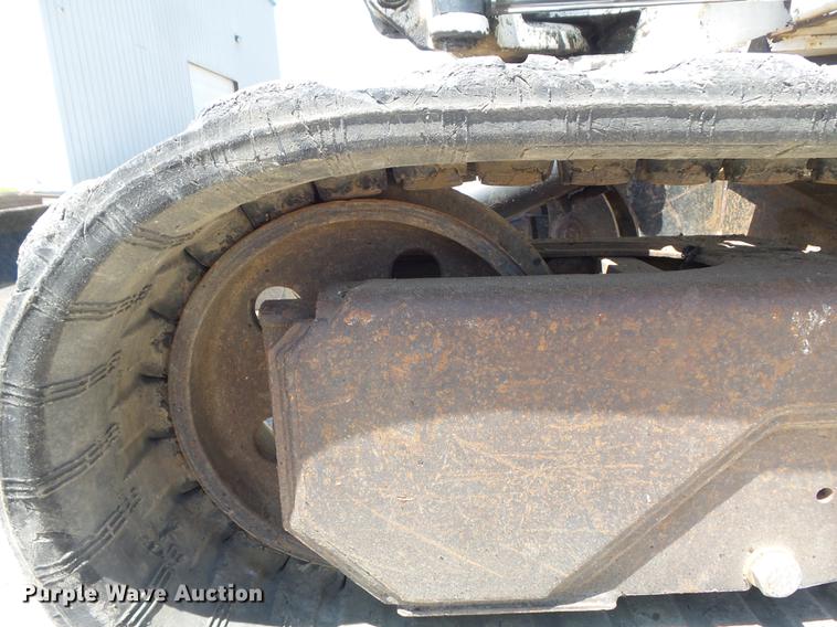 image for item DC7263 2006 Bobcat 341G min excavator