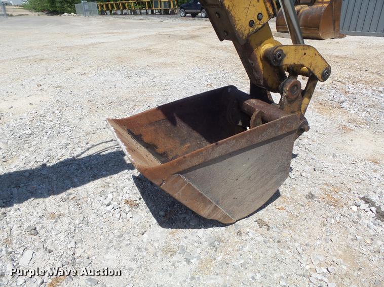 image for item DC7264 1999 Caterpillar 416C backhoe
