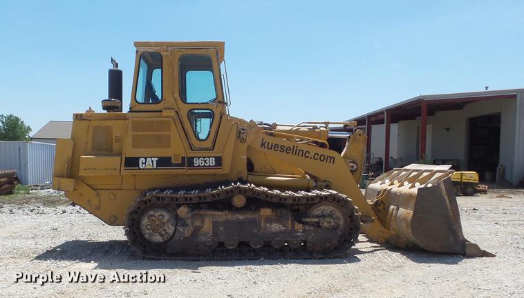image for item DC7265 1997 Caterpillar 963B LGP track loader