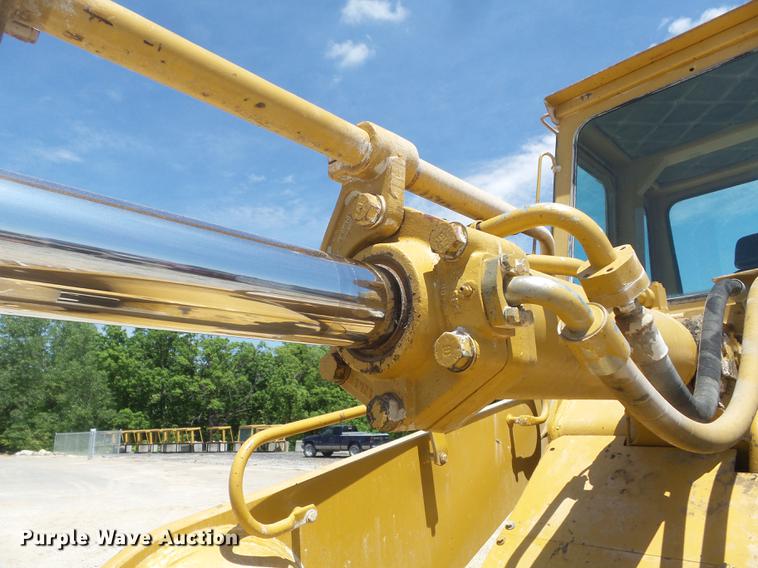 image for item DC7265 1997 Caterpillar 963B LGP track loader