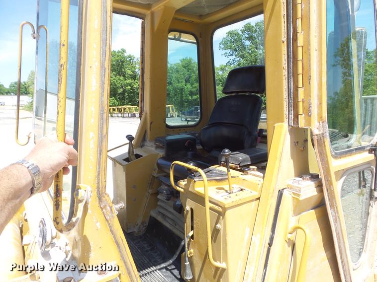 image for item DC7265 1997 Caterpillar 963B LGP track loader