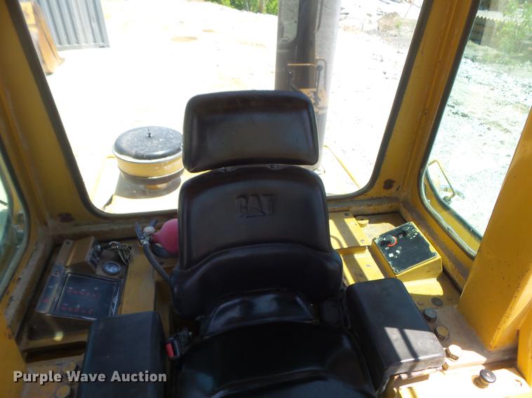 image for item DC7265 1997 Caterpillar 963B LGP track loader